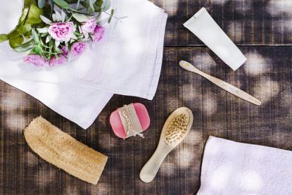 Comme en camping, mais au bureau : le “beauty kit” d’Edilteco pour un avenir plus durable